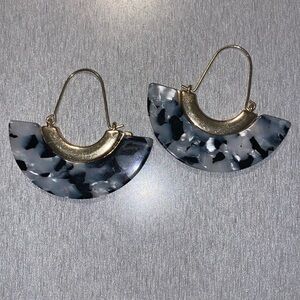 Francesca’s Dangling Earrings